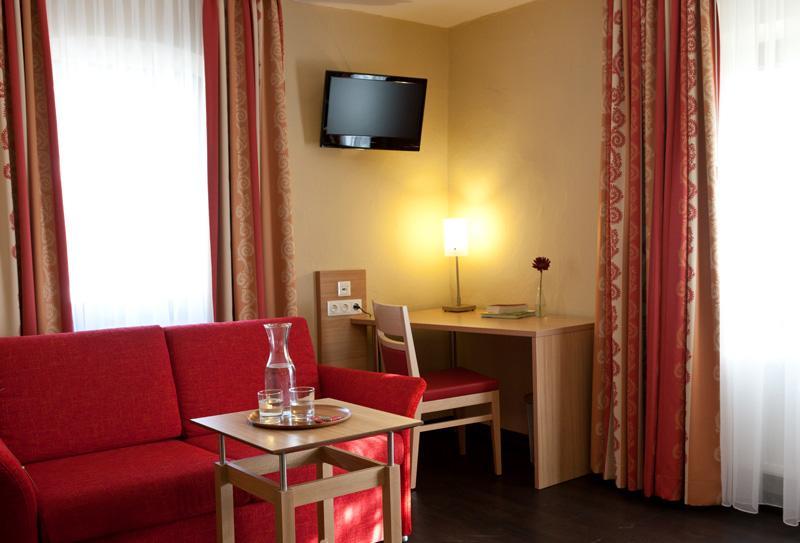 Hotel Rosenhof Garni Pegnitz Exterior photo